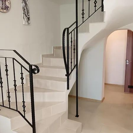 Apartmán Byala-apartment-valmira Bjala